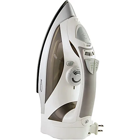 Brentwood® 140821 Steam Iron, White