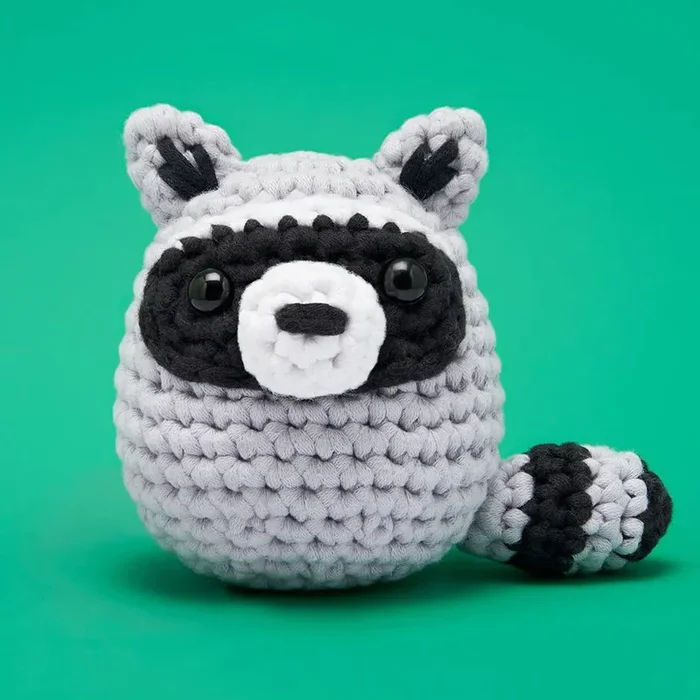 Scooter the Raccoon, The Woobles Beginner Crochet Kit