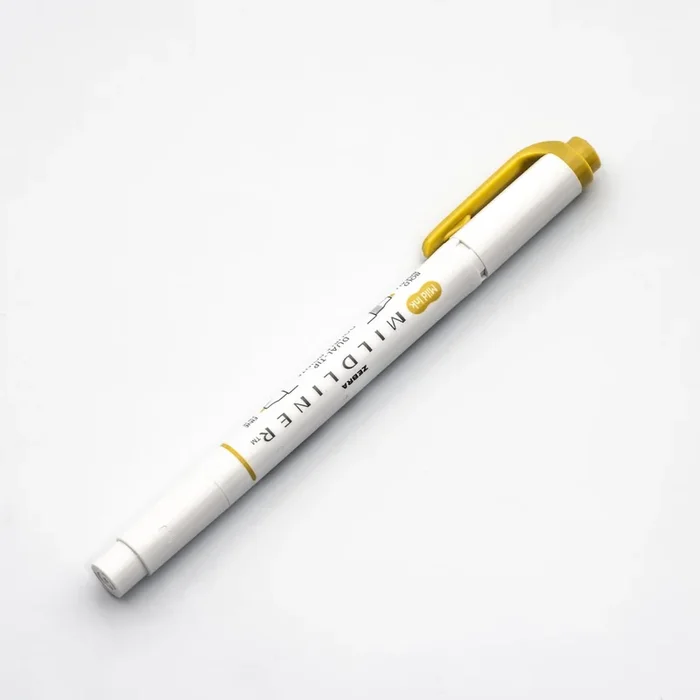Zebra Mildliner Dual-Tip Highlighter in Mimosa Yellow